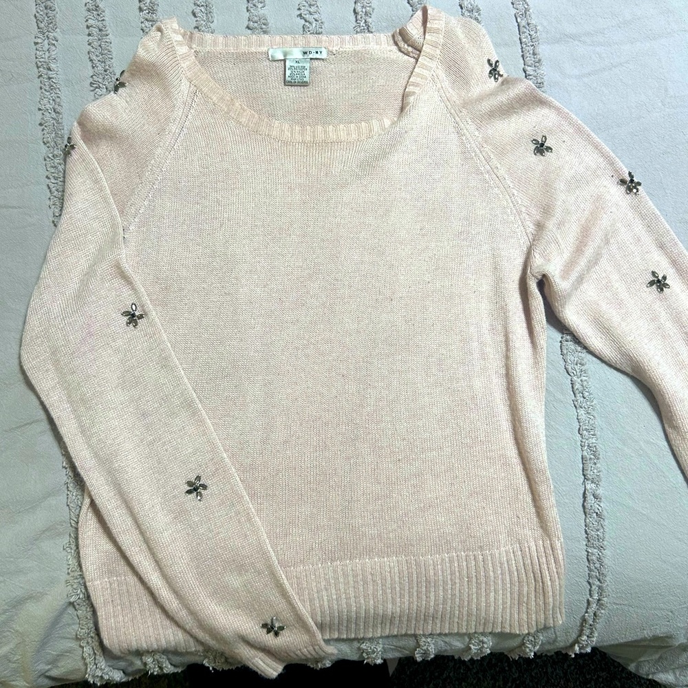 Light weight scoop neck sweater